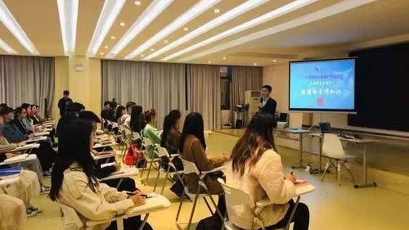 专本套读考试：难度解析与备考策略