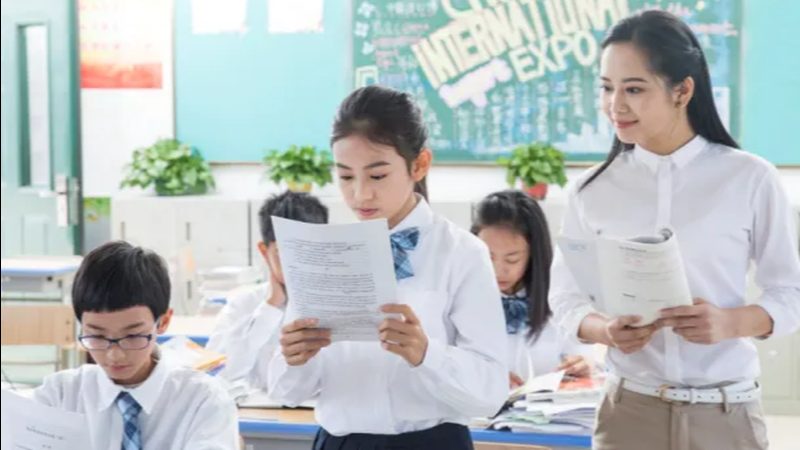 小标题：了解培训学校的资质